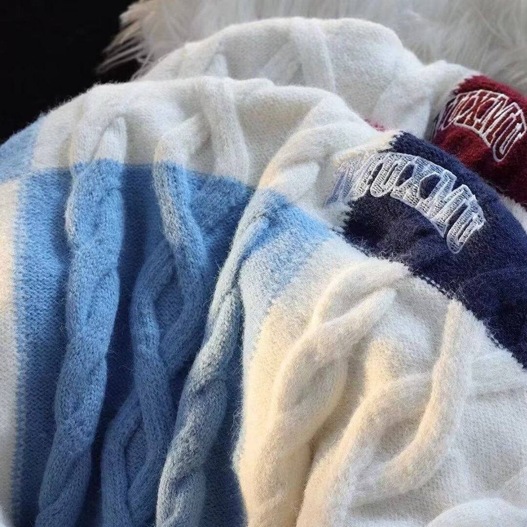 Women’s Contrast-Color Cable-Knit Sweater with Turn-Down Collar – Casual Knitwear