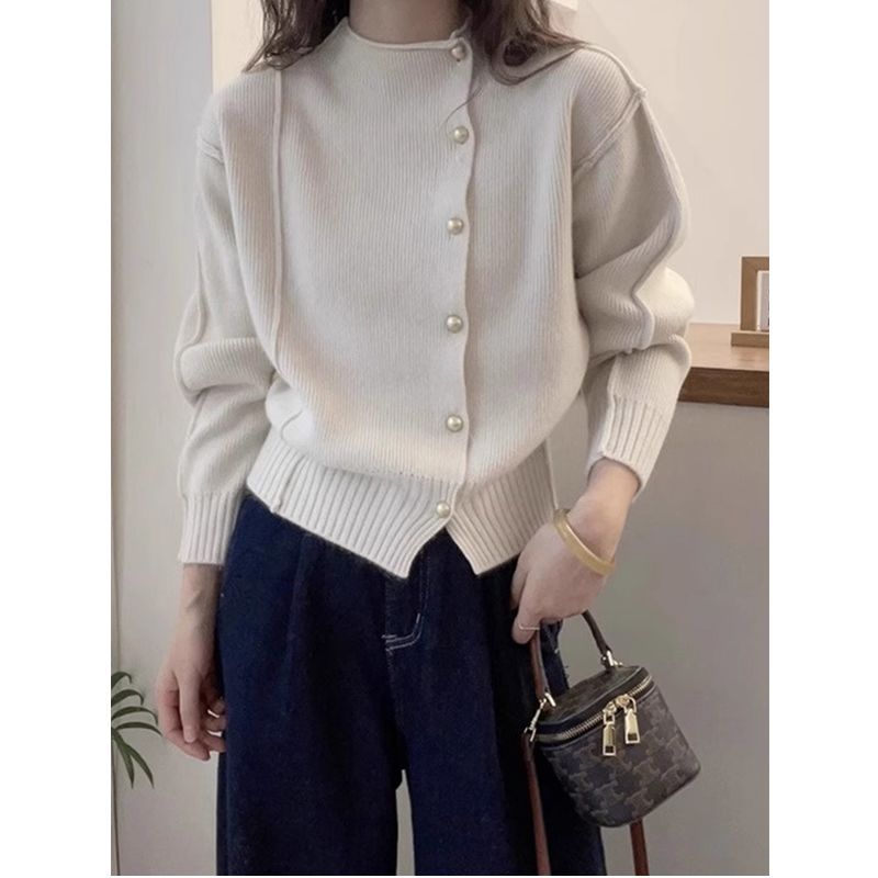 Women’s Warm Knitted Sweater – Figure-Flattering Base Pullover